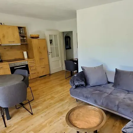 Alpine Escape - 2bdr, Jacuzzi & Sauna Apartamento *