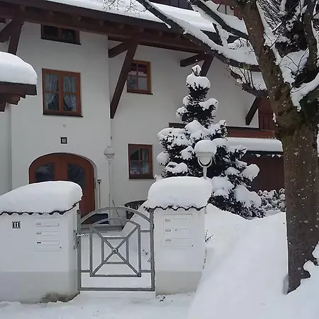 Apartamento Alpine Escape - 2bdr, Jacuzzi & Sauna